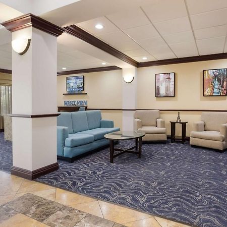 Best Western Coffeyville Central Business District Inn And Suites Bagian luar foto