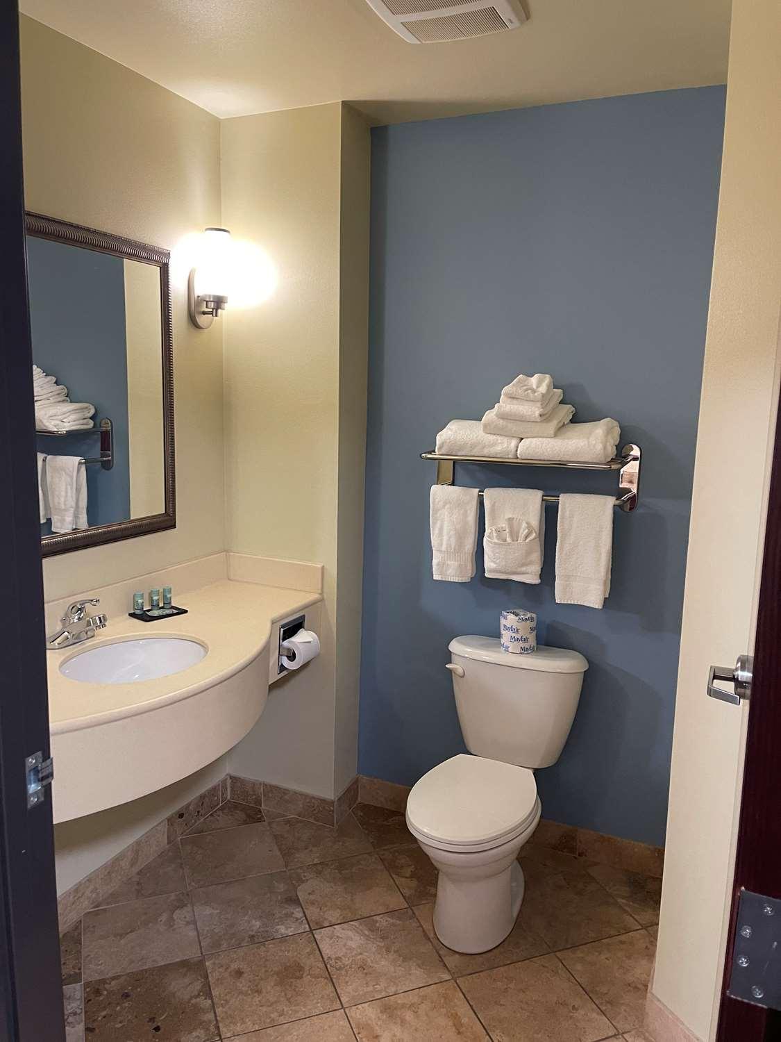 Best Western Coffeyville Central Business District Inn And Suites Bagian luar foto