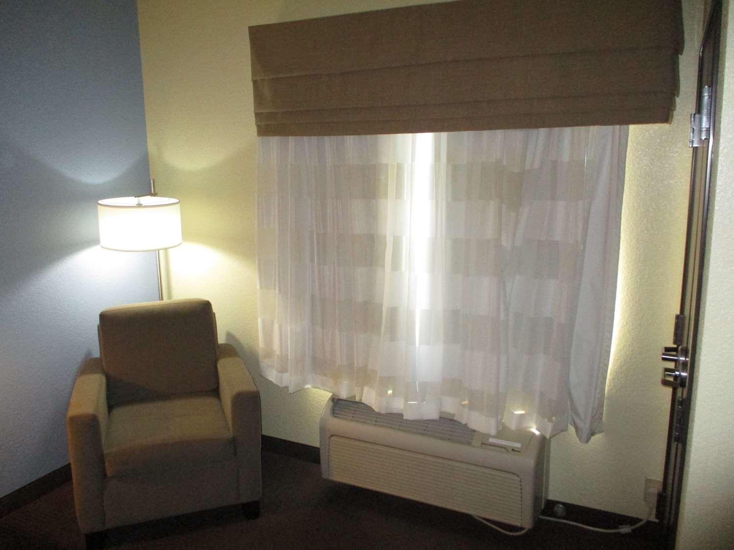Best Western Coffeyville Central Business District Inn And Suites Bagian luar foto
