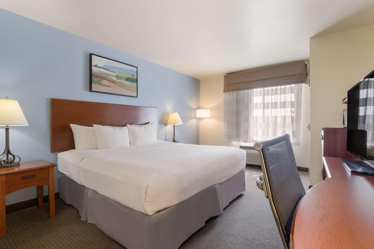 Best Western Coffeyville Central Business District Inn And Suites Bagian luar foto
